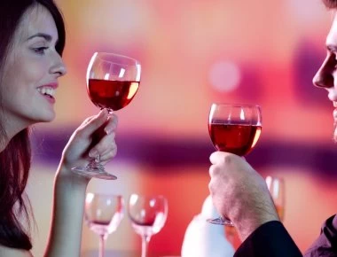 Αυτός είναι ο άνδρας που βγήκε με... 365 γυναίκες μέσα σε ένα χρόνο (βίντεο)